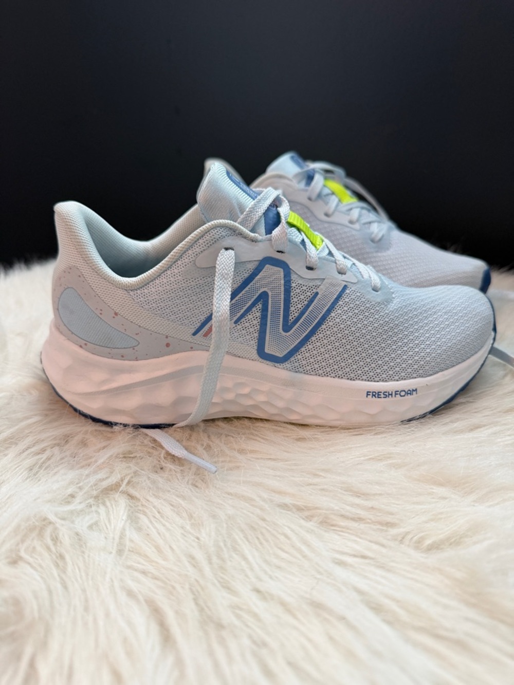 New Balance Women's Fresh Foam Arishi v4 running shoes - Picture 2 of 7